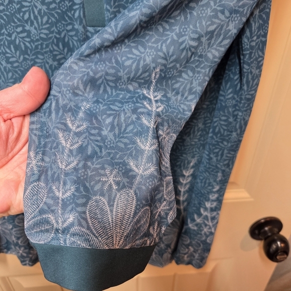 ‼️3/$30‼️Timeson Ladies Flowered Long Sleeve Top Medium greenish/teal - Picture 10 of 16